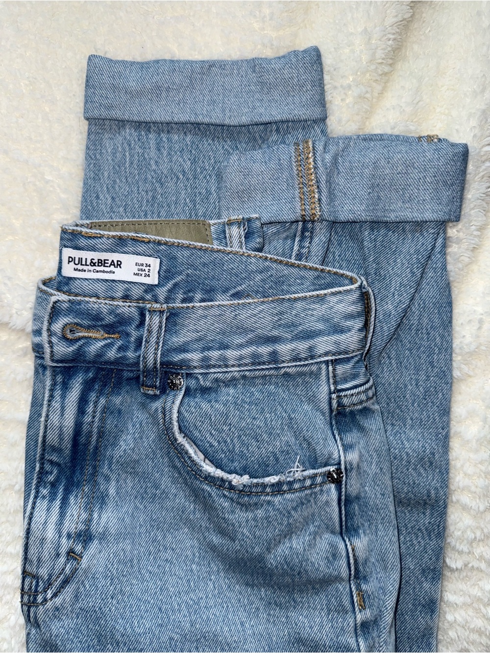 Pull&Bear Light Blue Rolled Cuff High-Waist Jeans